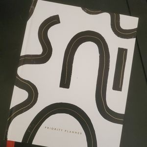 Rachel Hollis Priority Planner